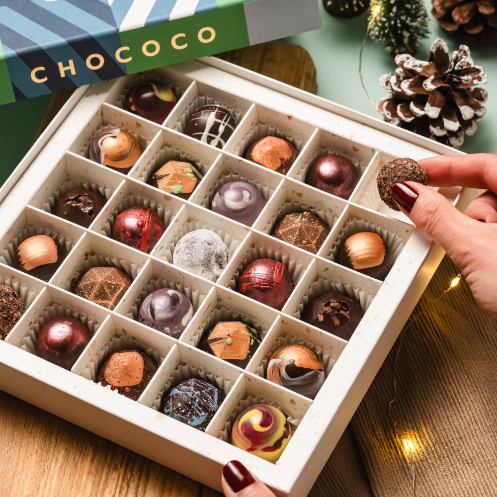 Large Vegan-friendly Festive Chocolate Selection Box (vf)
